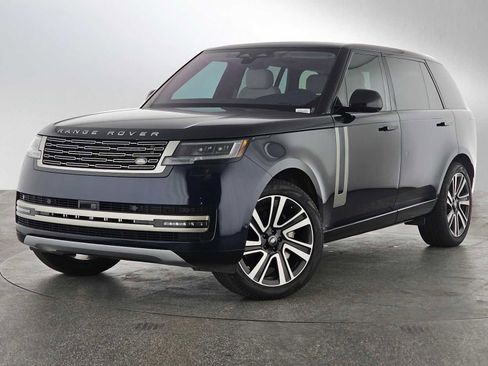 Used 2023 Land Rover Range Rover Long Wheelbase SE image 1