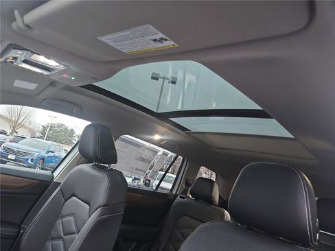 New 2026 Volkswagen Atlas SE image 21