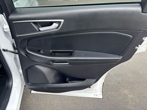 Used 2019 Ford Edge SEL w/ Equipment Group 201A image 31