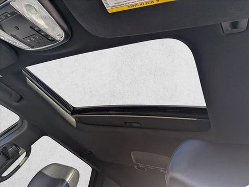 Used 2018 Dodge Durango R/T w/ Blacktop Package image 14