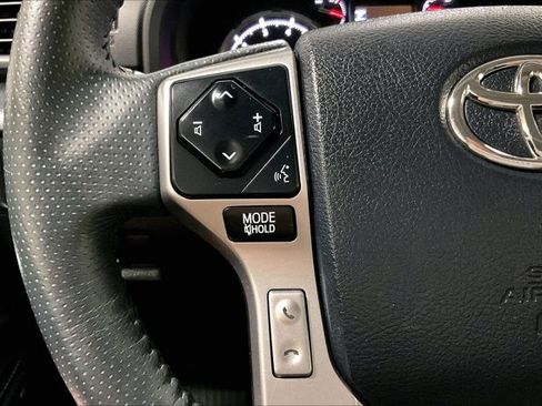 Used 2021 Toyota 4Runner Limited AWD/4WD image 18
