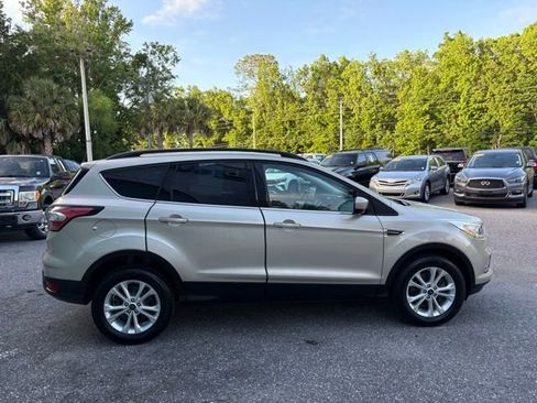 Used 2017 Ford Escape SE w/ SE Leather Comfort Package image 6