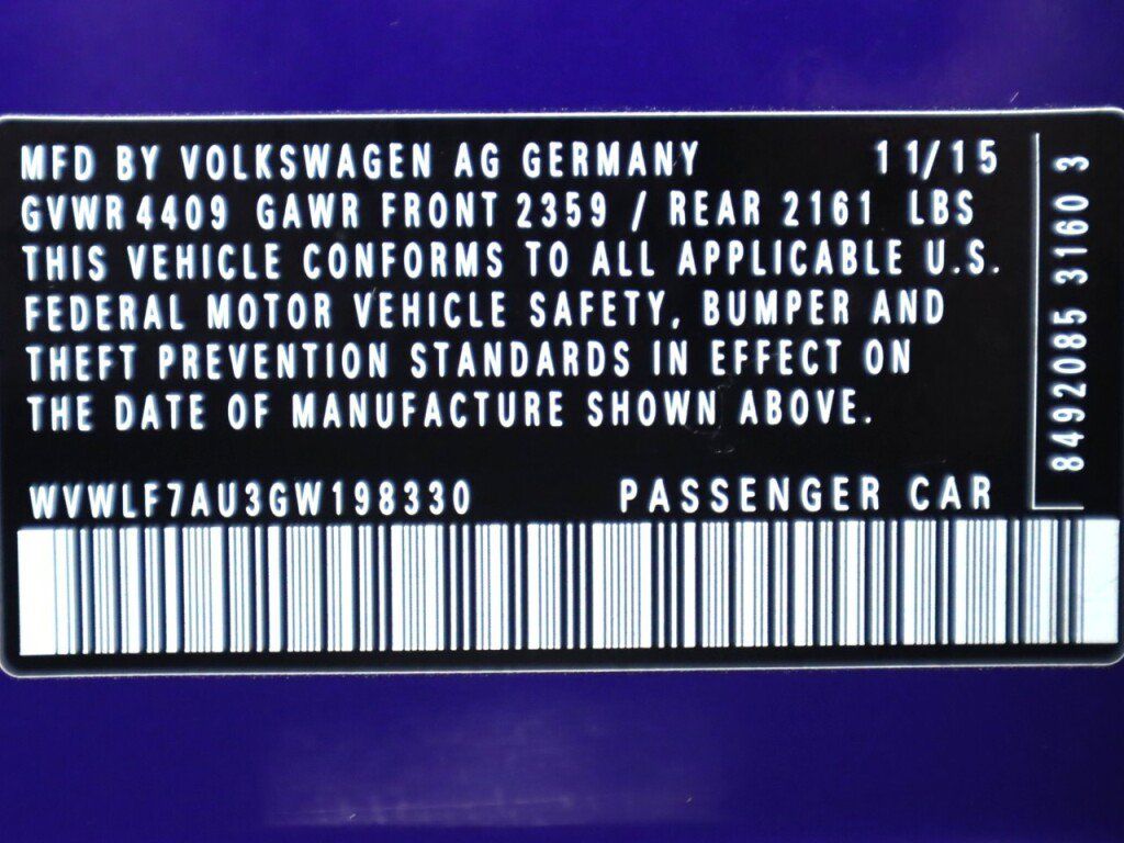 Used 2016 Volkswagen Golf 4-Door AWD/4WD image 45