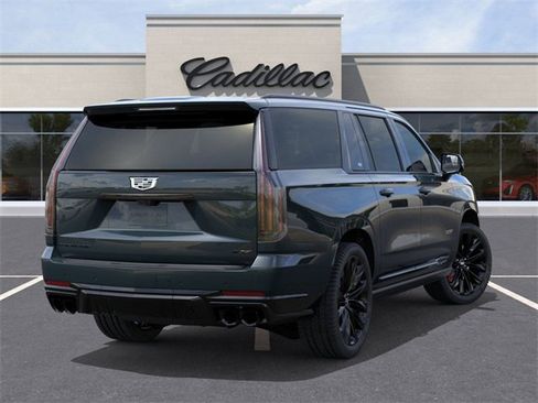 New 2026 Cadillac Escalade ESV V image 4