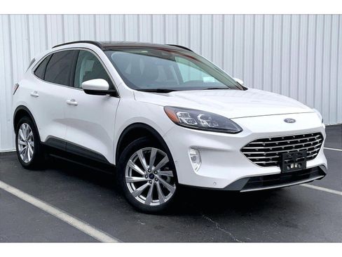 Used 2022 Ford Escape Titanium w/ Titanium Elite Package image 2