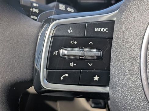 New 2026 Kia Carnival EX image 26