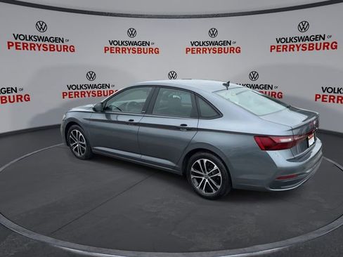 Used 2025 Volkswagen Jetta Sport image 6