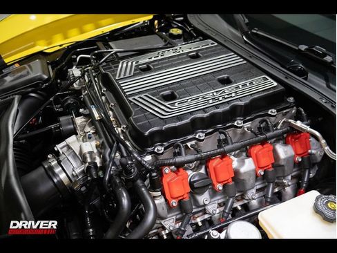 Used 2016 Chevrolet Corvette Z06 w/ 3LZ Preferred Equipment Group RWD image 7