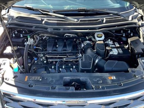 Used 2018 Ford Explorer 4WD image 9