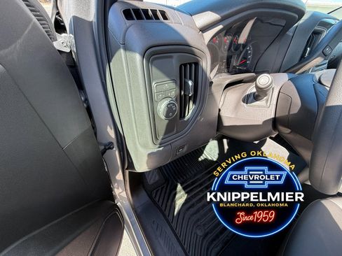 New 2026 Chevrolet Silverado 1500 W/T image 9