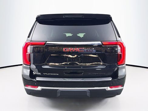 Used 2025 GMC Yukon XL Elevation image 7
