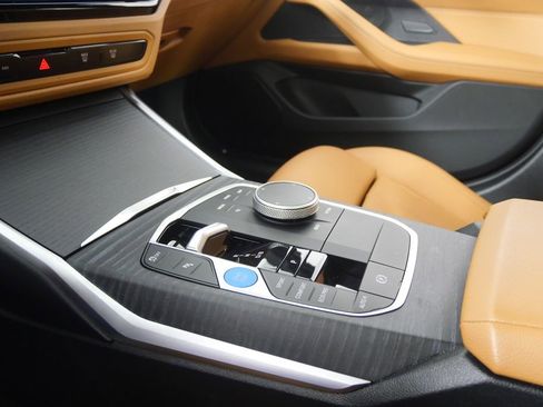 Certified 2025 BMW i4 eDrive40 RWD image 23