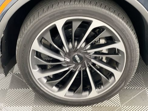 Used 2021 Lincoln Aviator Reserve w/ Equipment Group 201A AWD/4WD image 11