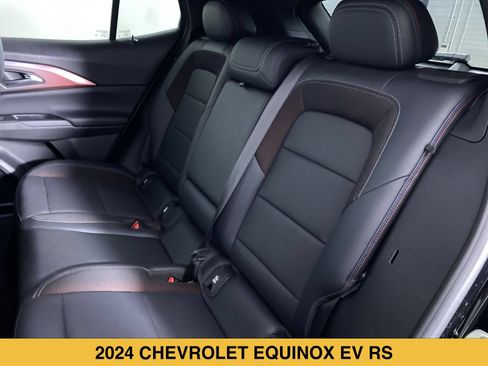 Certified 2024 Chevrolet Equinox EV RS AWD/4WD image 11