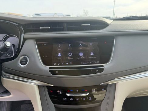 Certified 2023 Cadillac XT5 Premium Luxury w/ LPO, Floor Liner Package image 23