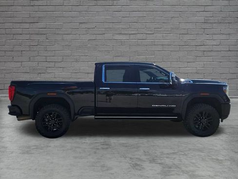 Used 2021 GMC Sierra 3500 Denali w/ Denali Black Diamond Edition AWD/4WD image 6