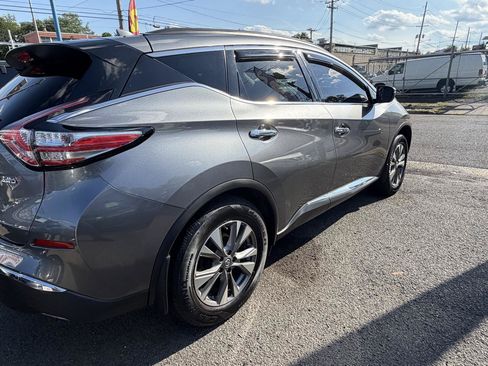Used 2018 Nissan Murano SV AWD/4WD image 12