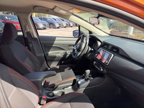 Used 2021 Nissan Versa SR w/ Convenience Package FWD image 12