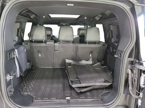 Used 2020 Land Rover Defender 110 X AWD/4WD image 28