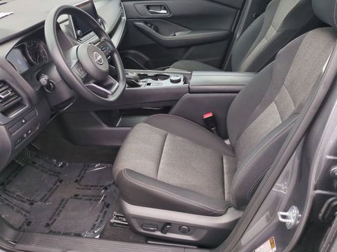 Used 2024 Nissan Rogue SV image 14