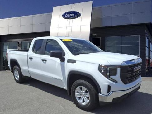 Used 2023 GMC Sierra 1500 Pro w/ Pro Value Package AWD/4WD image 1