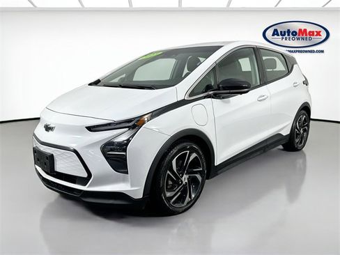 Used 2023 Chevrolet Bolt LT w/ Infotainment Package image 4