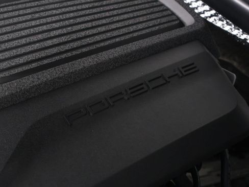 Certified 2026 Porsche Macan Turbo AWD/4WD image 27