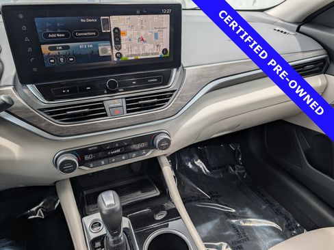 Used 2023 Nissan Altima 2.5 SL AWD/4WD image 27