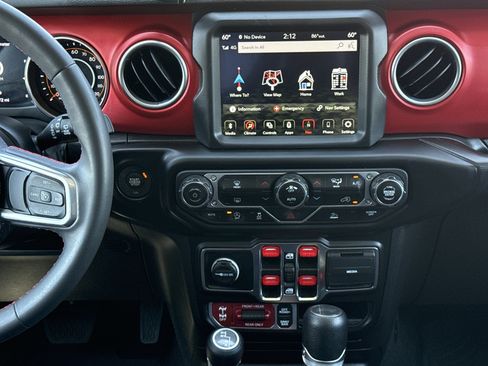 Used 2023 Jeep Wrangler Unlimited Rubicon AWD/4WD image 29