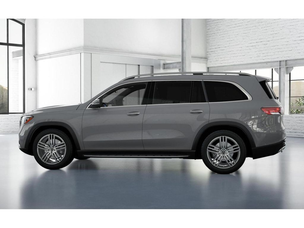 Certified 2026 Mercedes-Benz GLS 450 4MATIC image 33