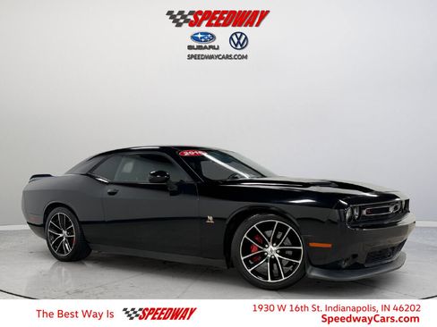 Used 2016 Dodge Challenger R/T Scat Pack w/ Leather Interior Group image 1