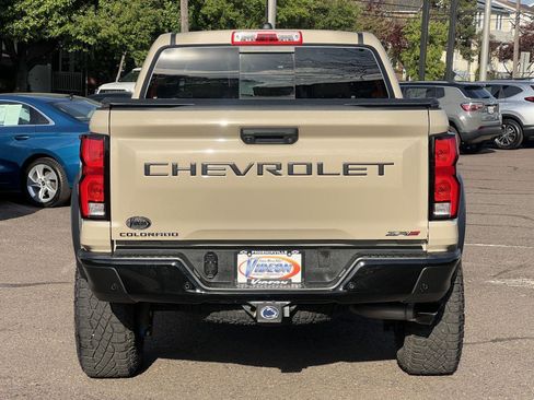 Used 2024 Chevrolet Colorado ZR2 w/ Safety Package AWD/4WD image 6