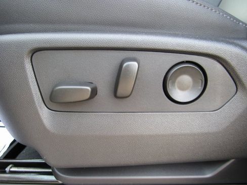 New 2025 GMC Sierra 1500 SLT w/ SLT Premium Plus Package image 13