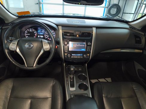Used 2014 Nissan Altima 2.5 SL w/ Technology Package image 8