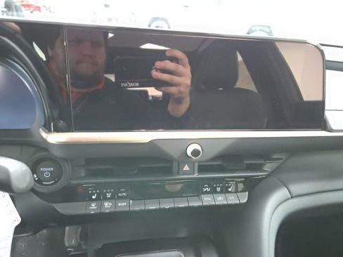 New 2026 Toyota Crown Platinum image 25