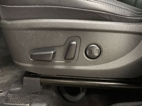 Used 2023 Hyundai Santa Fe SEL w/ Premium Package image 14