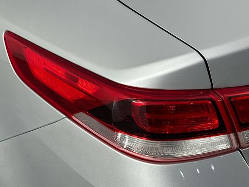 Used 2019 Kia Optima LX image 62