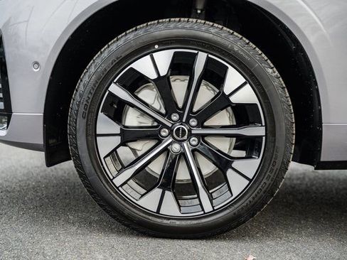 New 2026 Volvo XC60 B5 Plus w/ Protection Package Premier image 18