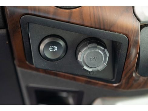 Used 2016 Ford F250 Lariat w/ Lariat Ultimate Package image 22