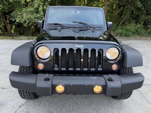 Used 2017 Jeep Wrangler Unlimited Sport w/ Quick Order Package 23S AWD/4WD image 1
