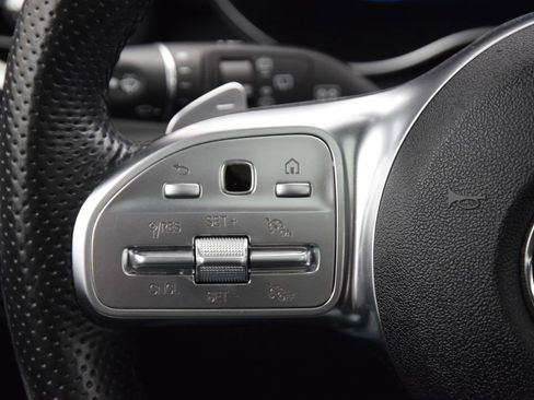 Used 2022 Mercedes-Benz GLC 300 GLC 300 image 24