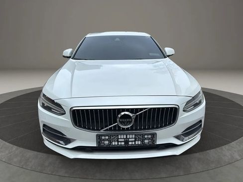 Used 2018 Volvo S90 T6 Inscription w/ Luxury Package image 2