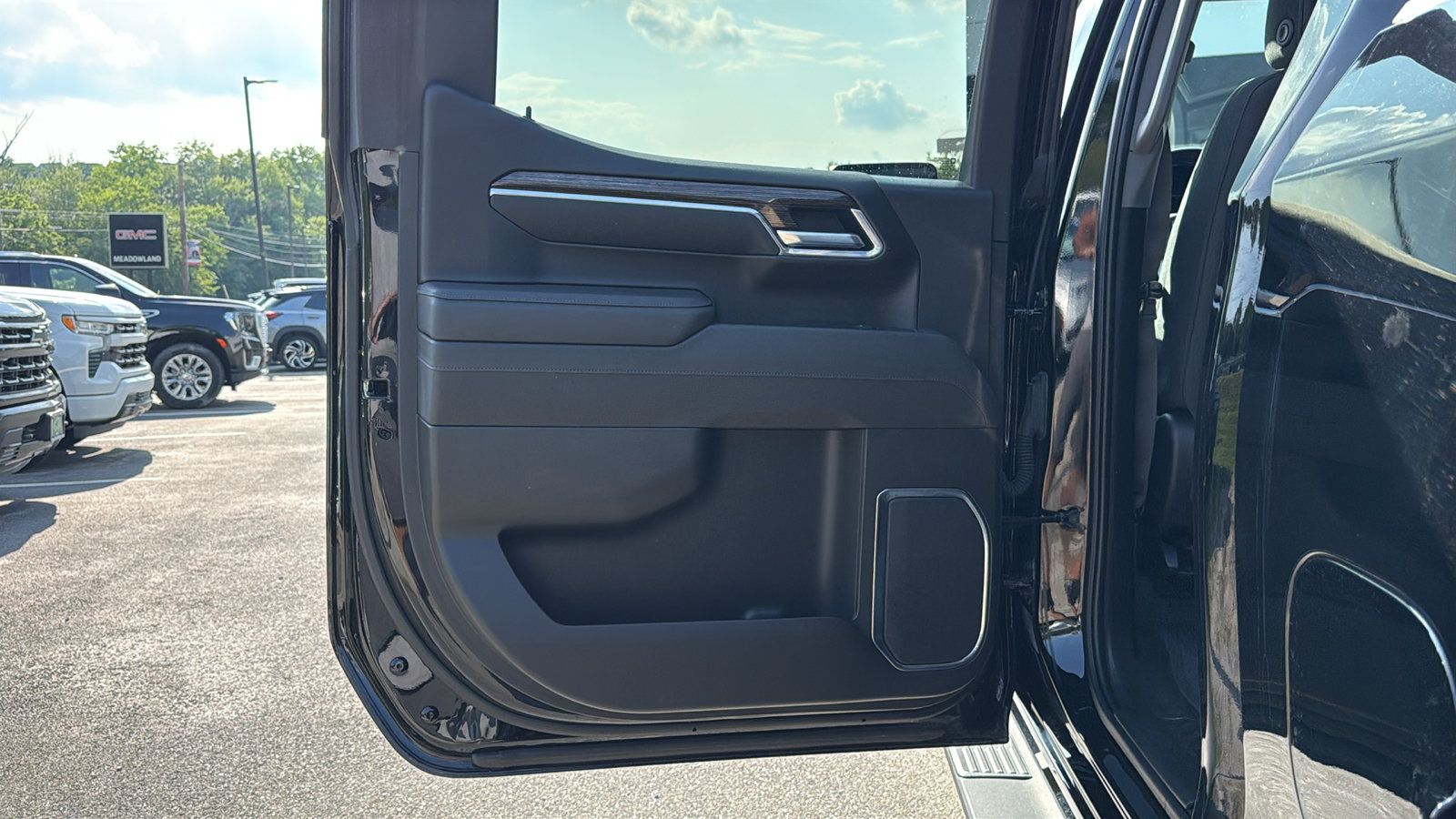Certified 2025 GMC Sierra 1500 Elevation AWD/4WD image 26