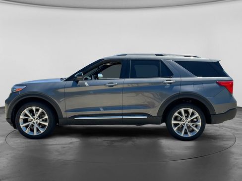Used 2023 Ford Explorer Platinum w/ Technology Package AWD/4WD image 5