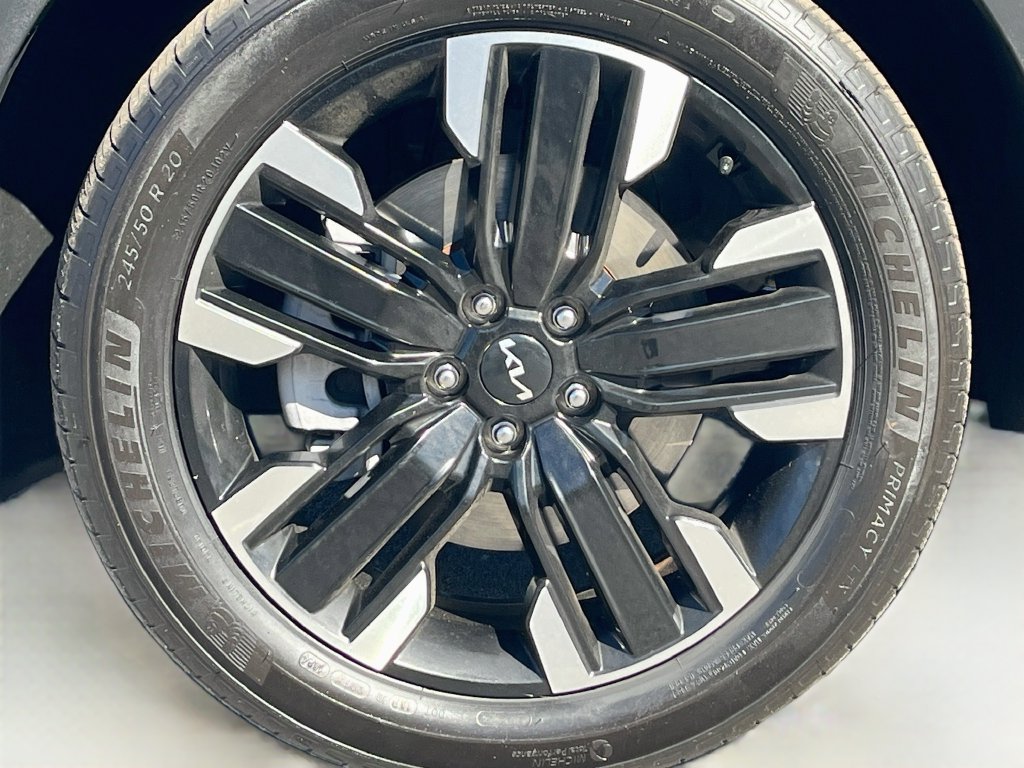 Used 2024 Kia Telluride SX Prestige w/ Towing Package AWD/4WD image 35