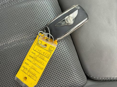 Used 2006 Bentley Flying Spur Flying Spur AWD/4WD image 24