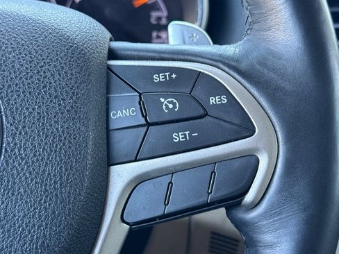 Used 2017 Jeep Grand Cherokee Limited RWD image 36