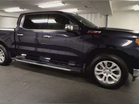 Used 2022 Chevrolet Silverado 1500 LTZ image 2