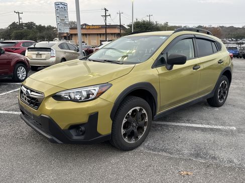 Used 2023 Subaru Crosstrek 2.0i image 7