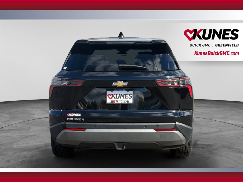 Used 2025 Chevrolet Equinox LT FWD image 9